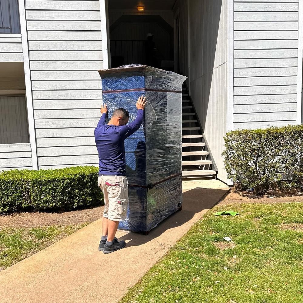 Apartment movers in Dallas